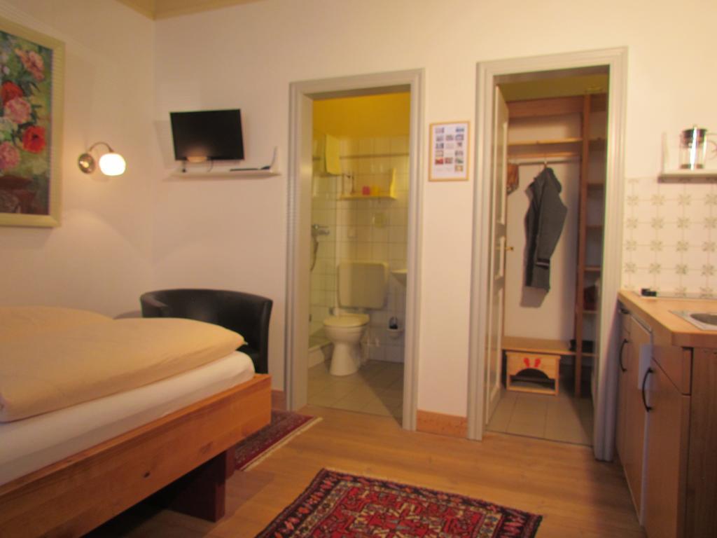 Apartments Im Froschhaus Mit Fruehstueckskuechen Фридрихштадт Экстерьер фото