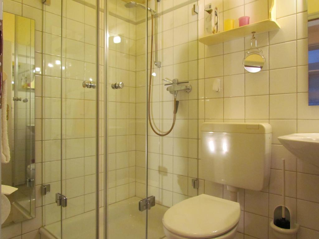 Apartments Im Froschhaus Mit Fruehstueckskuechen Фридрихштадт Экстерьер фото